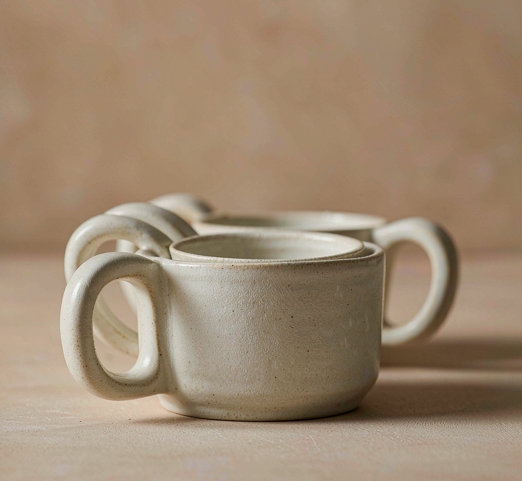Nesting Stoneware Measuring Cups · set of 4